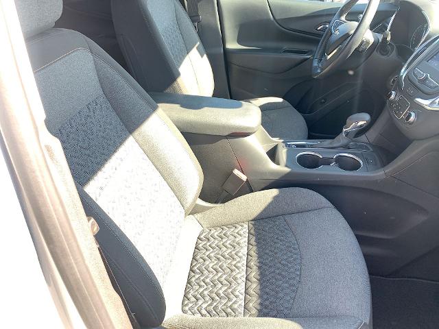 2022 Chevrolet Equinox Vehicle Photo in MOON TOWNSHIP, PA 15108-2571