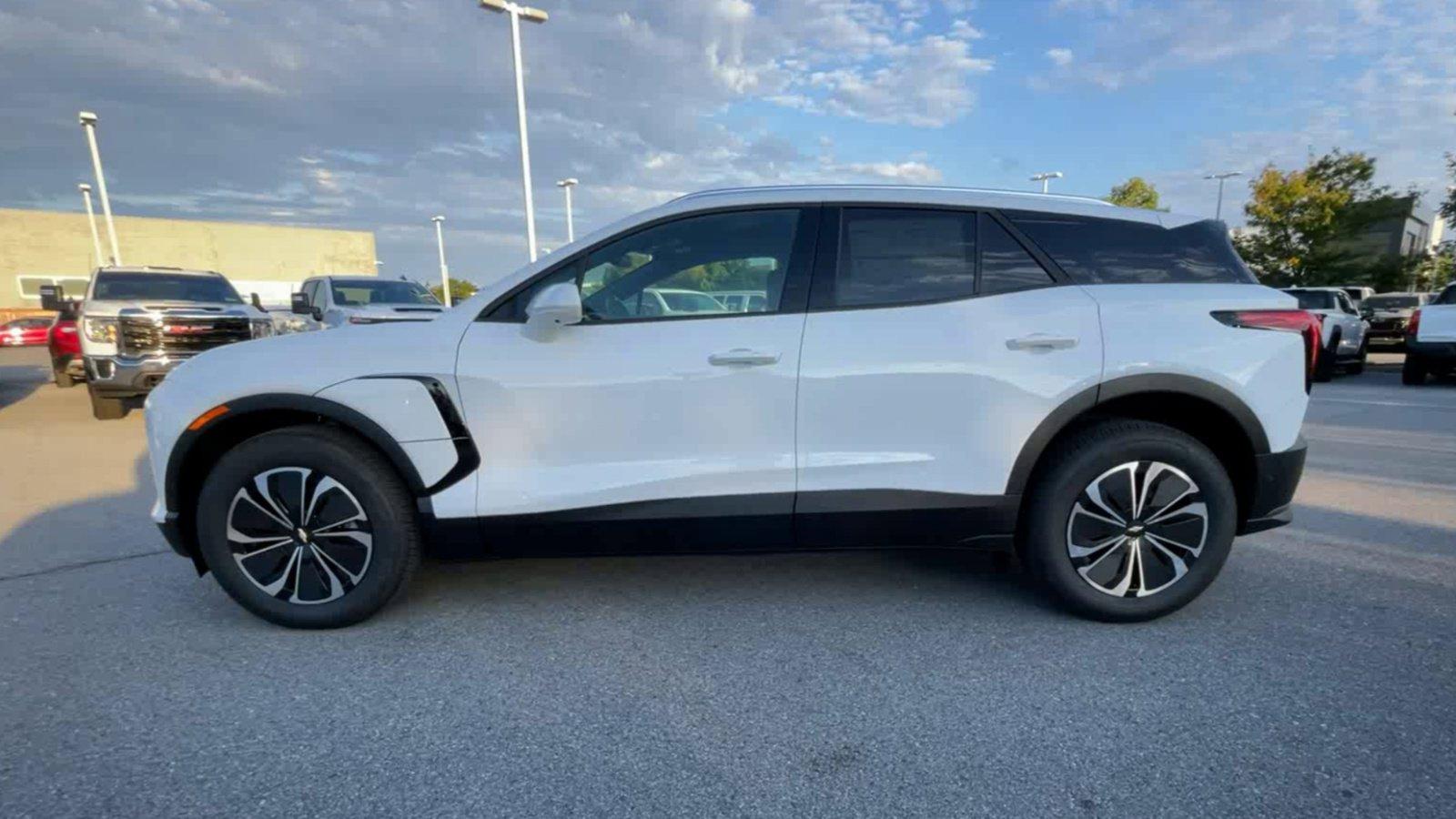 2025 Chevrolet Blazer EV Vehicle Photo in BENTONVILLE, AR 72712-4322