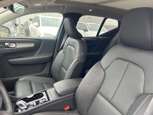 2025 Volvo XC40 Vehicle Photo in Grapevine, TX 76051