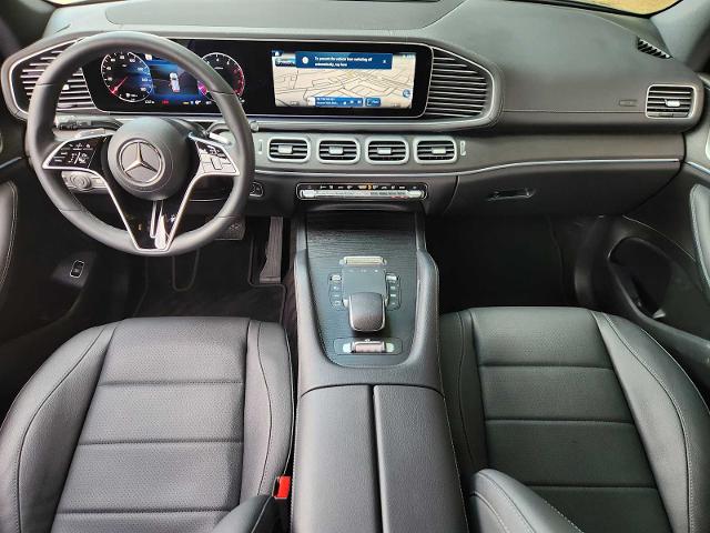 2025 Mercedes-Benz GLS Vehicle Photo in HOUSTON, TX 77079