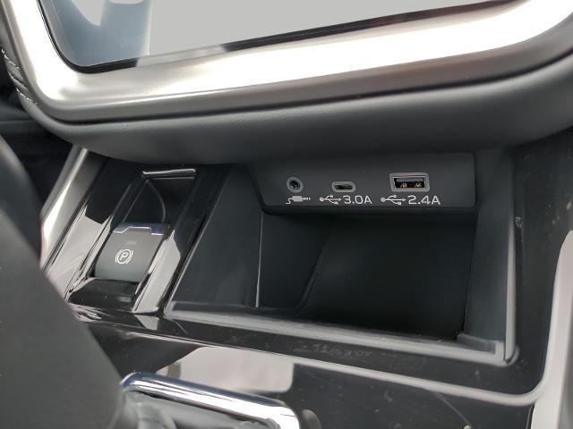 2025 Subaru Outback Vehicle Photo in Green Bay, WI 54304