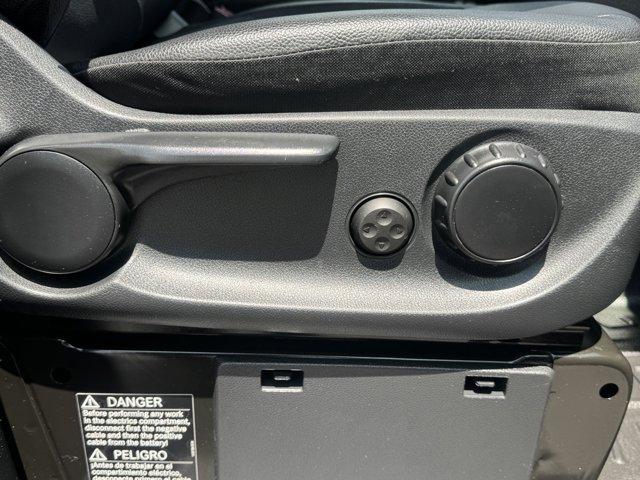 2020 Mercedes-Benz Metris Passenger Van Vehicle Photo in LEOMINSTER, MA 01453-2952