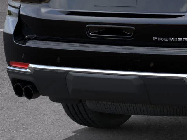 2025 Chevrolet Suburban Vehicle Photo in MOON TOWNSHIP, PA 15108-2571