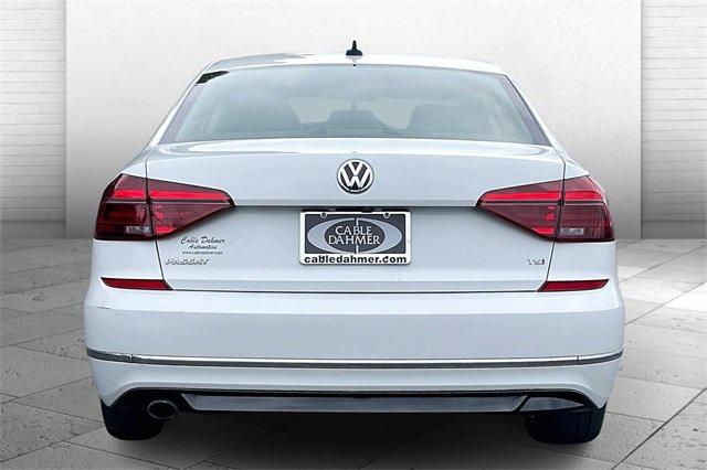 2018 Volkswagen Passat Vehicle Photo in INDEPENDENCE, MO 64055-1314