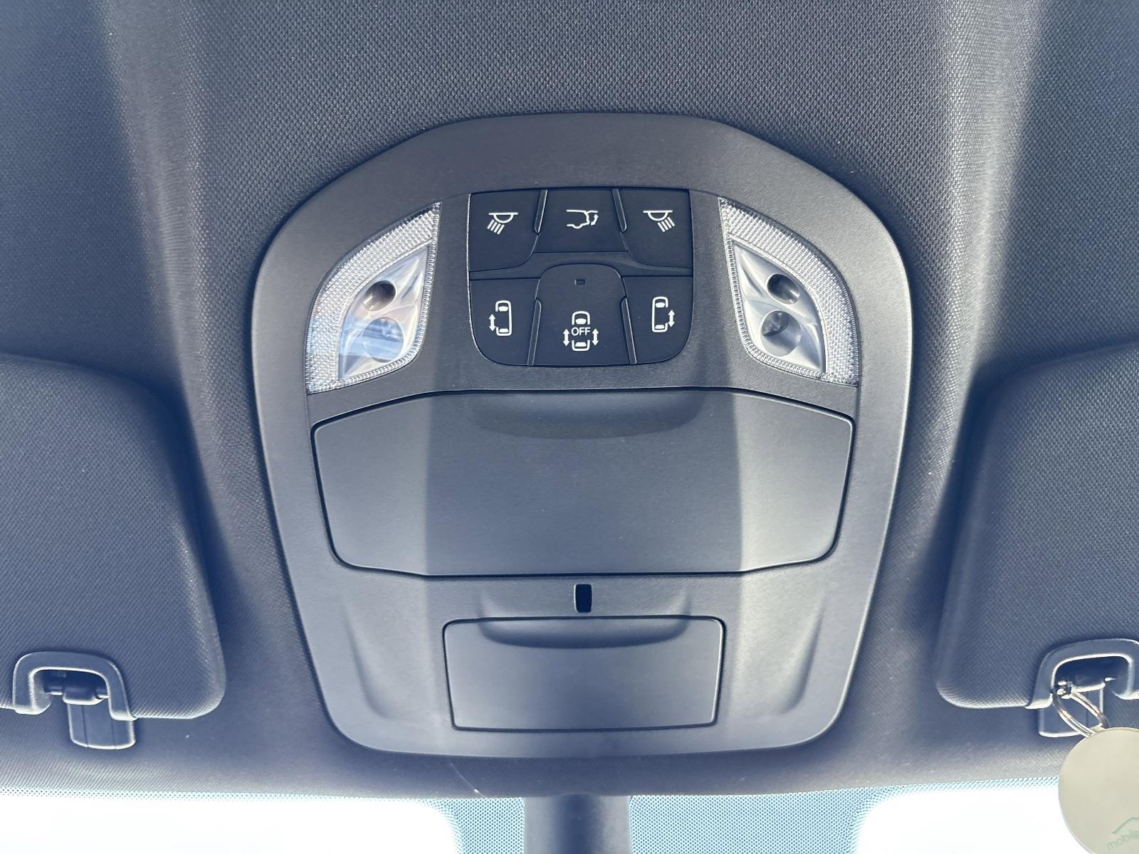 2025 Chrysler Voyager Vehicle Photo in Mechanicsburg, PA 17050-1707