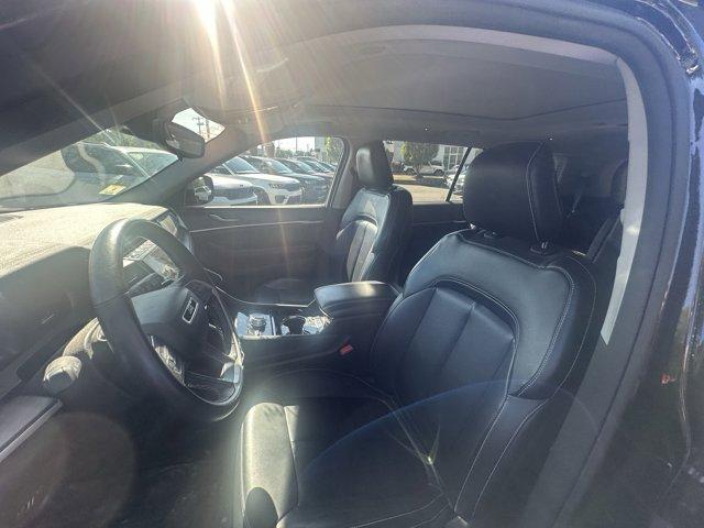 2022 Jeep Grand Cherokee L Vehicle Photo in Doylsetown, PA 18901