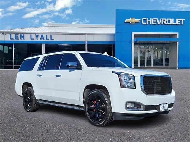 2017 GMC Yukon XL Vehicle Photo in AURORA, CO 80011-6998