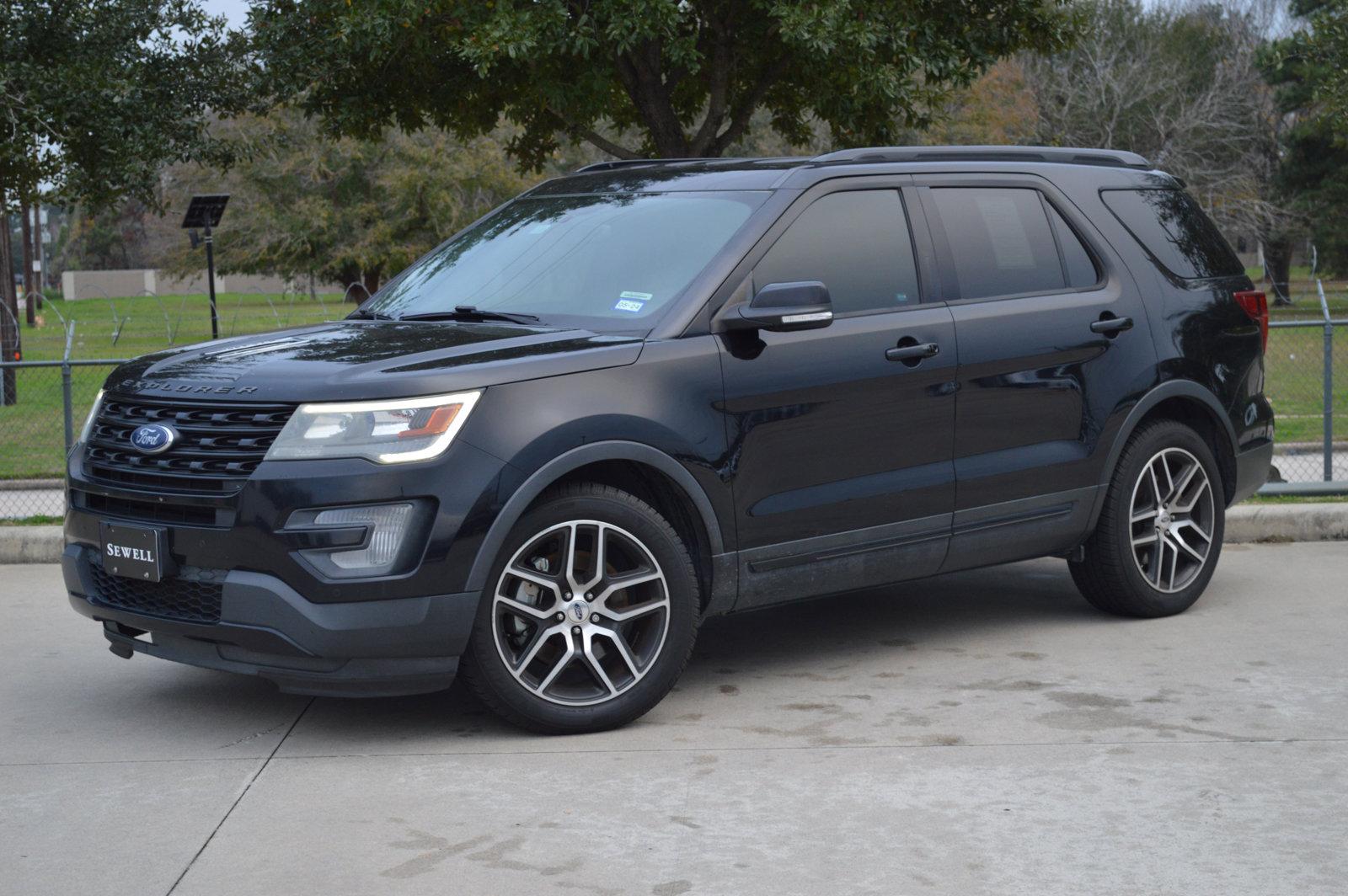 2017 Ford Explorer Vehicle Photo in Houston, TX 77090