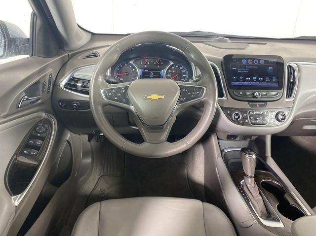 2017 Chevrolet Malibu Vehicle Photo in MEDINA, OH 44256-9001