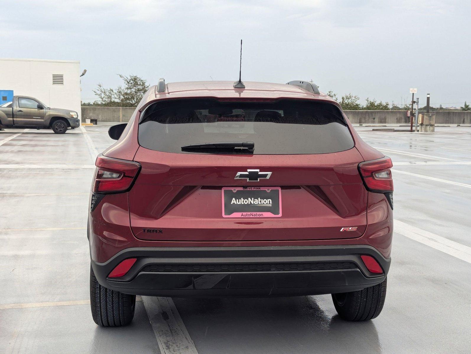 2025 Chevrolet Trax Vehicle Photo in PEMBROKE PINES, FL 33024-6534