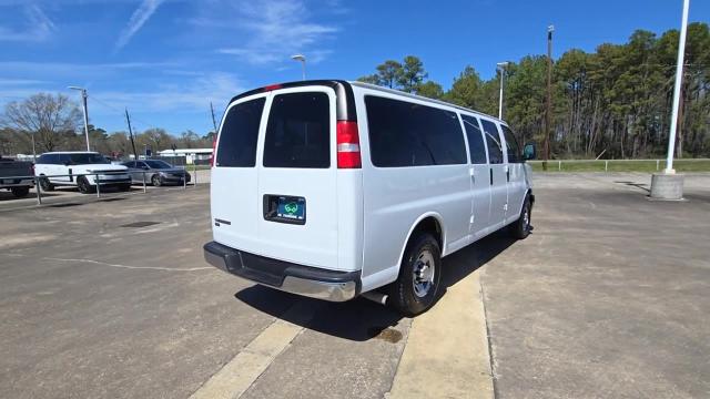 2020 Chevrolet Express Passenger 3500 Vehicle Photo in CROSBY, TX 77532-9157