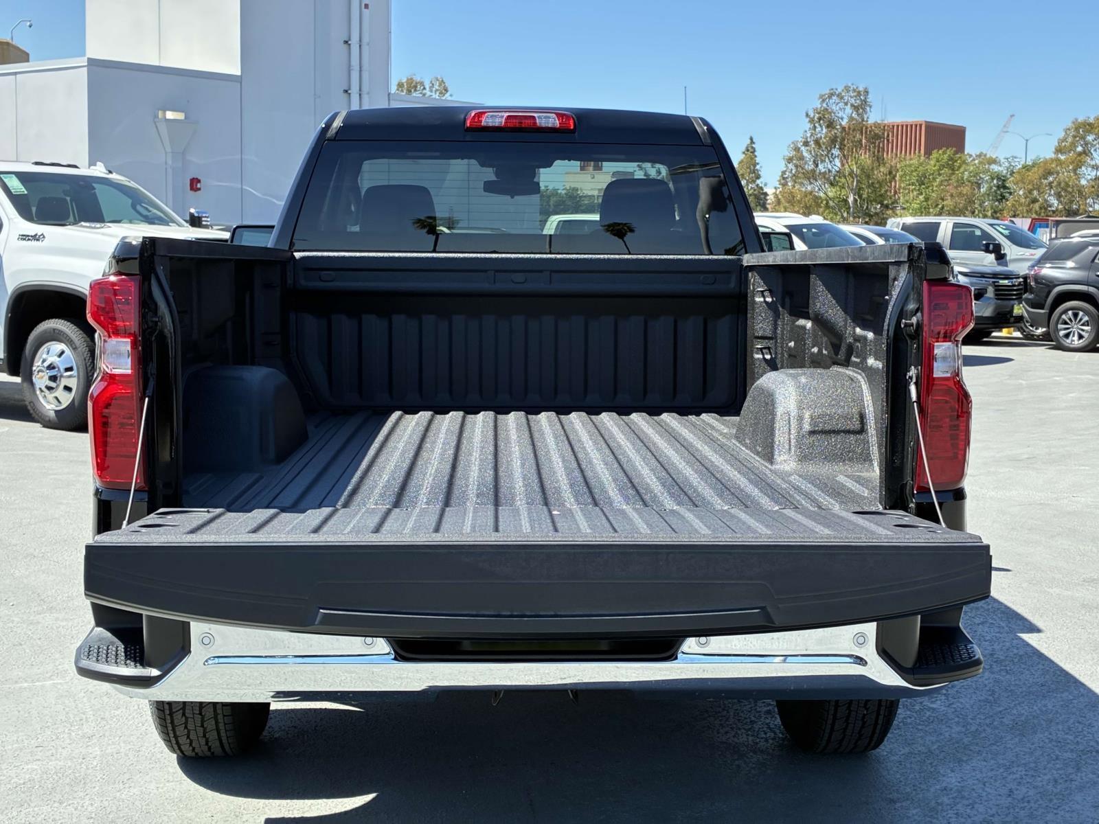 2025 Chevrolet Silverado 1500 Vehicle Photo in LOS ANGELES, CA 90007-3794