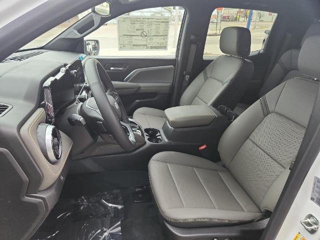 2025 Chevrolet Colorado Vehicle Photo in HAYS, KS 67601-1994