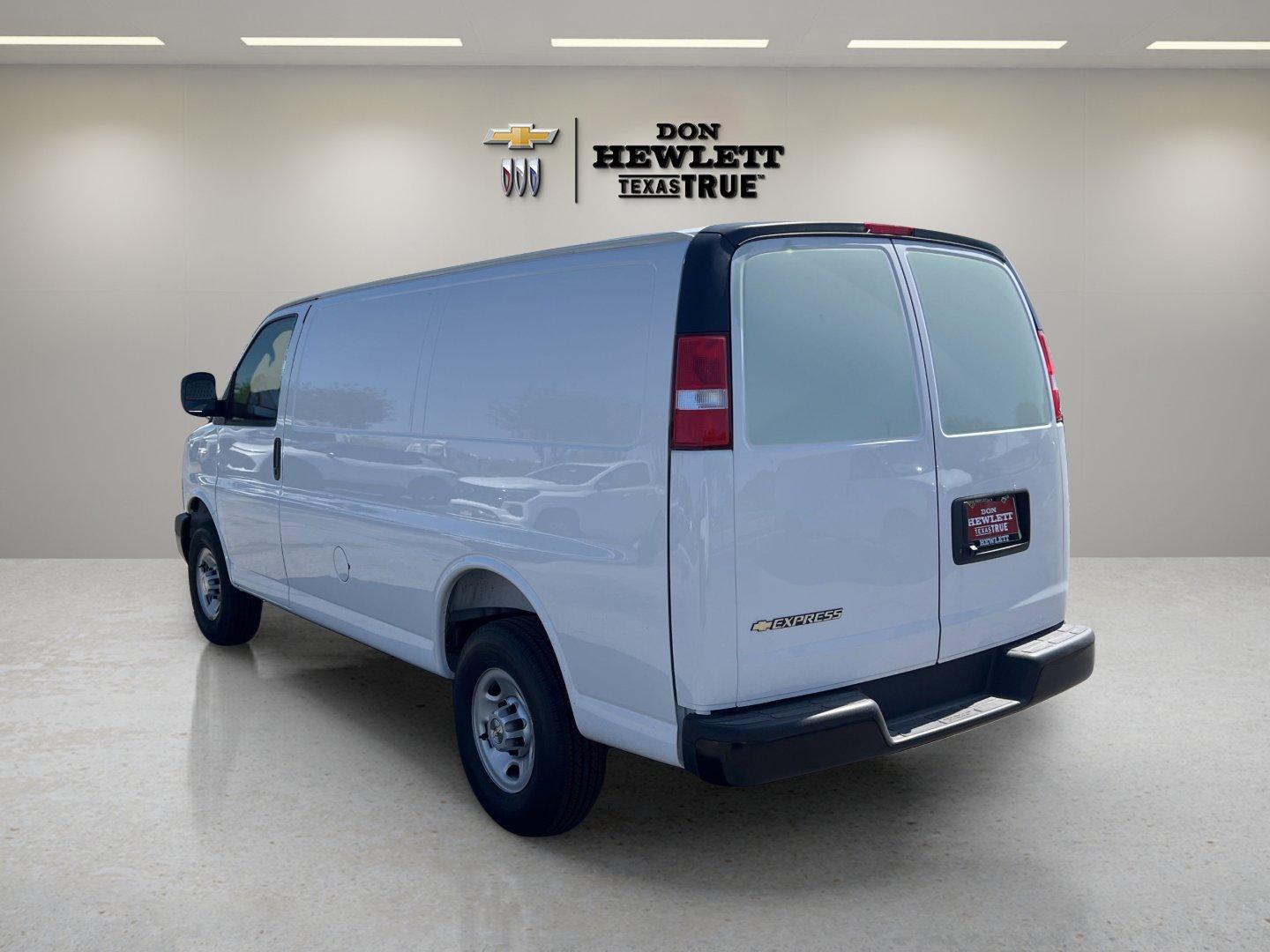 2025 Chevrolet Express Cargo 2500 Vehicle Photo in GEORGETOWN, TX 78626-7508