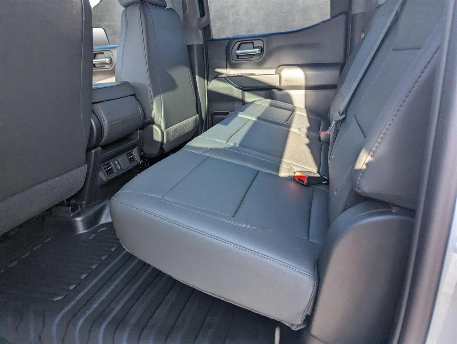 2025 Chevrolet Silverado 1500 Vehicle Photo in GREENACRES, FL 33463-3207
