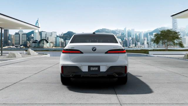 2025 BMW 740i xDrive Vehicle Photo in GRAPEVINE, TX 76051