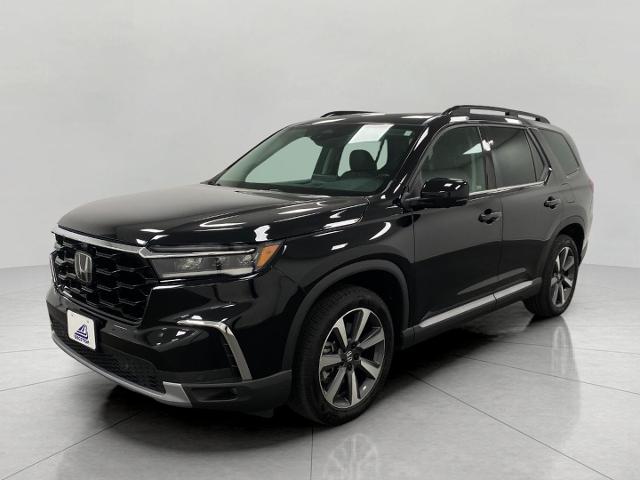 2024 Honda Pilot Vehicle Photo in Appleton, WI 54913
