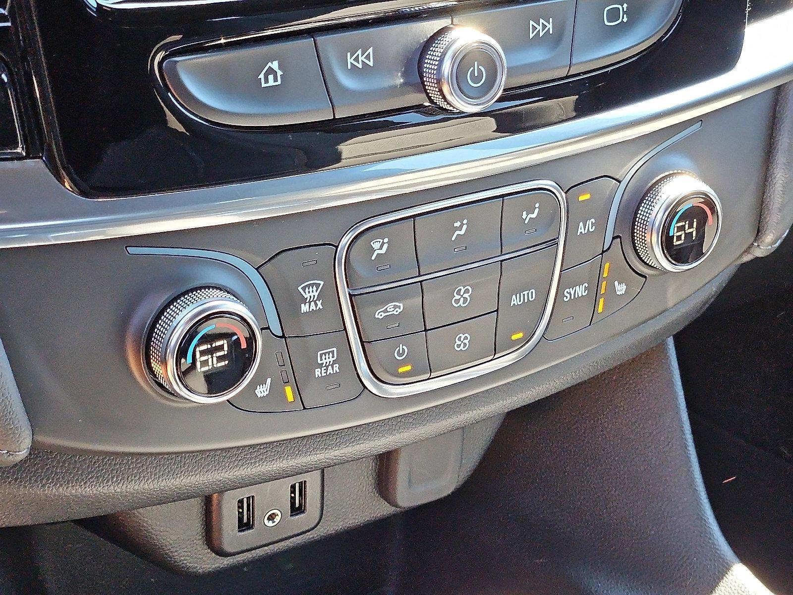 2023 Chevrolet Traverse Vehicle Photo in Trevose, PA 19053