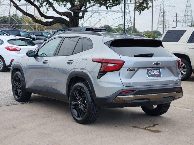 2024 Chevrolet Trax Vehicle Photo in SUGAR LAND, TX 77478-0000