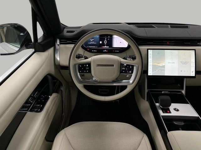 2025 Range Rover Vehicle Photo in Appleton, WI 54913