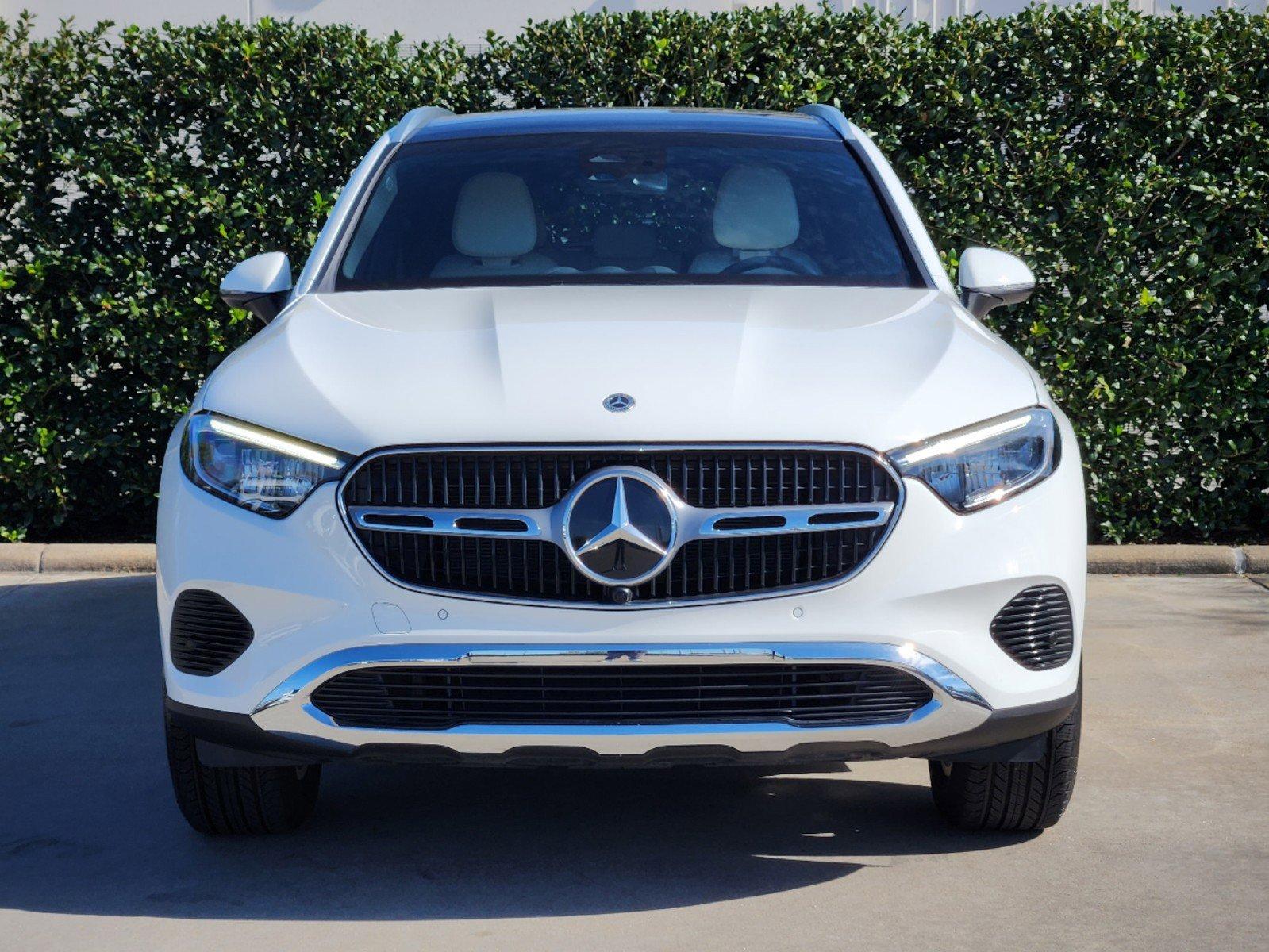 2025 Mercedes-Benz GLC Vehicle Photo in HOUSTON, TX 77079