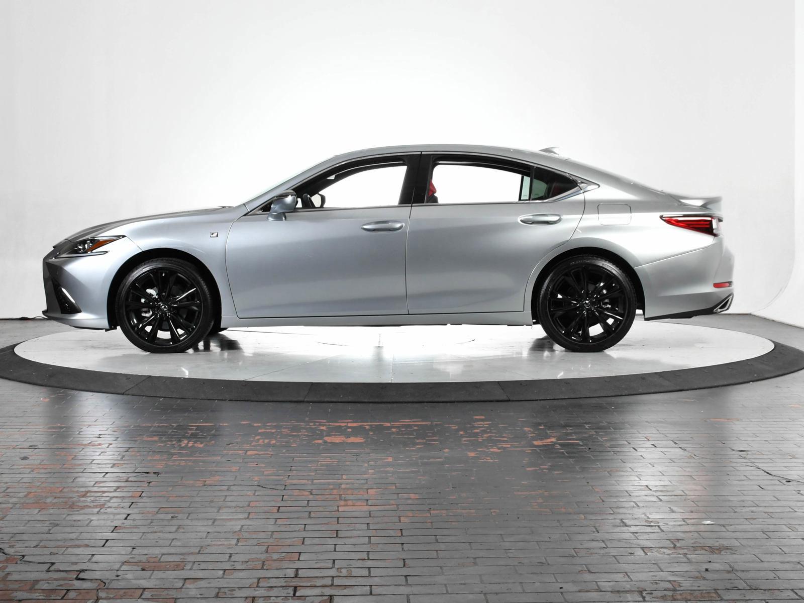 2024 Lexus ES 350 Vehicle Photo in DALLAS, TX 75235