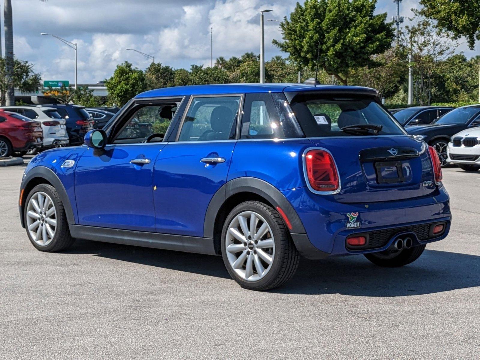 2019 MINI Cooper S Hardtop 4 Door Vehicle Photo in Delray Beach, FL 33444