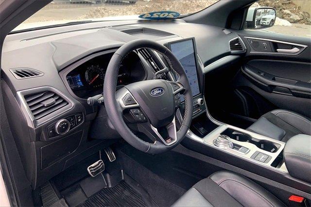 2024 Ford Edge Vehicle Photo in KANSAS CITY, MO 64114-4502