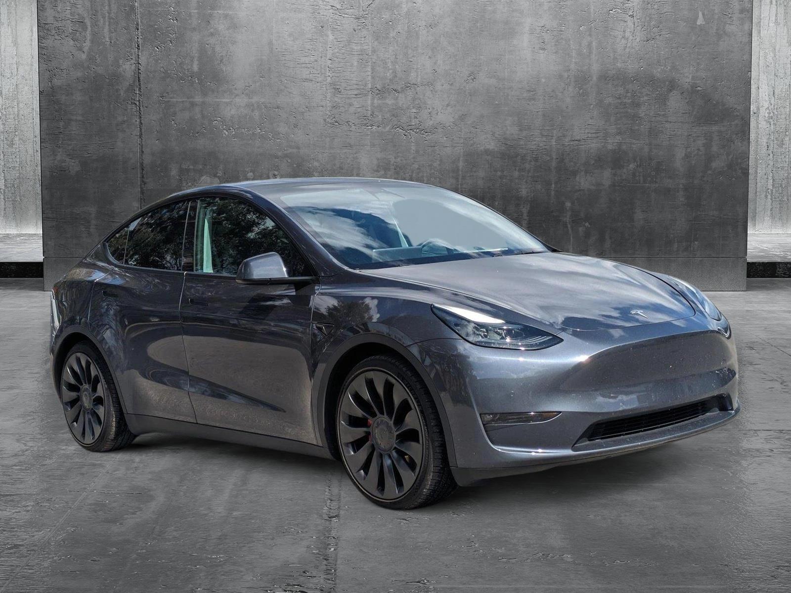 2022 Tesla Model Y Vehicle Photo in GREENACRES, FL 33463-3207