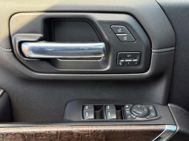 2022 GMC Sierra 3500HD Vehicle Photo in COLUMBIA, MO 65203-3903