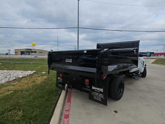 2023 Chevrolet Silverado Chassis Cab Vehicle Photo in SELMA, TX 78154-1460