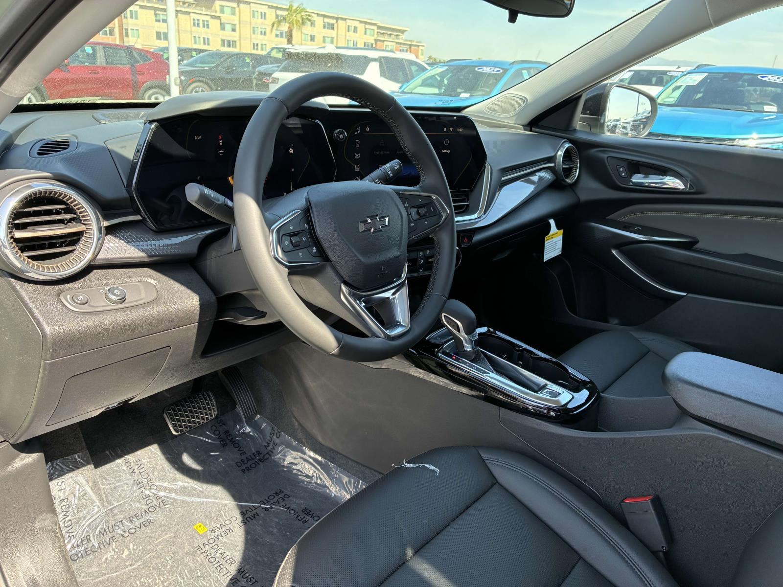 2025 Chevrolet Trax Vehicle Photo in LOS ANGELES, CA 90007-3794