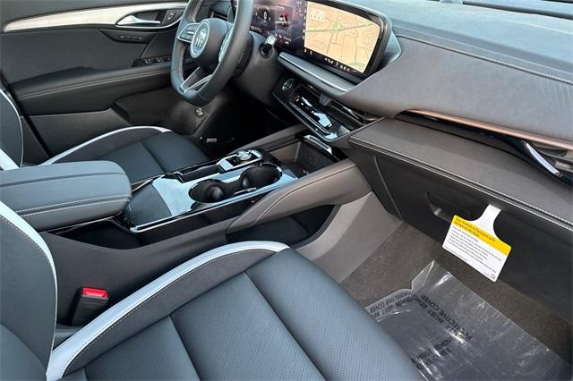 2025 Buick Envision Vehicle Photo in ELK GROVE, CA 95757-8703