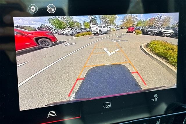 2025 GMC Canyon Vehicle Photo in ELK GROVE, CA 95757-8703