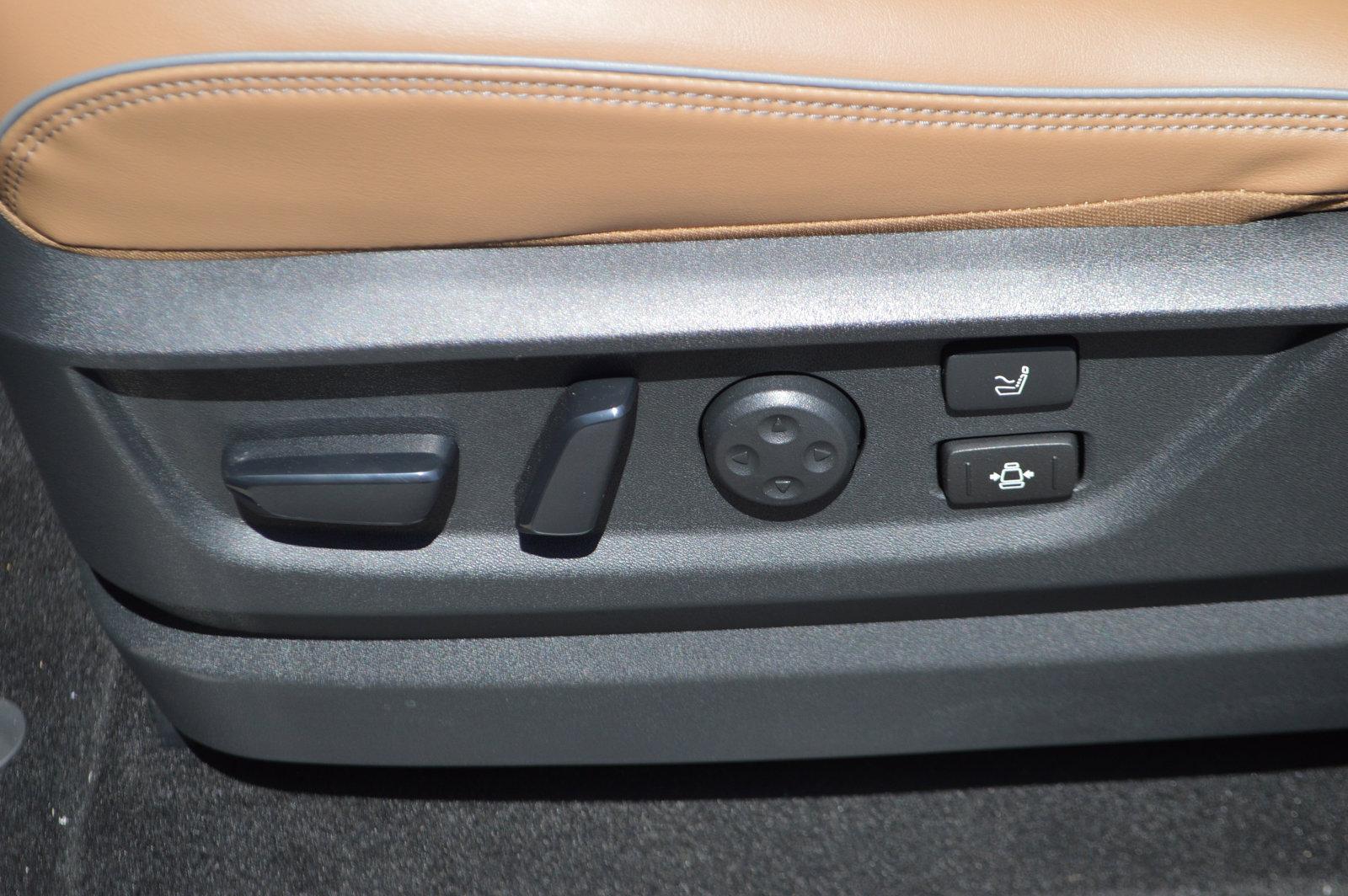 2025 INFINITI QX80 Vehicle Photo in Houston, TX 77090