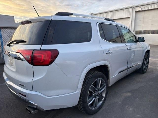 2017 GMC Acadia Vehicle Photo in ENGLEWOOD, CO 80113-6708