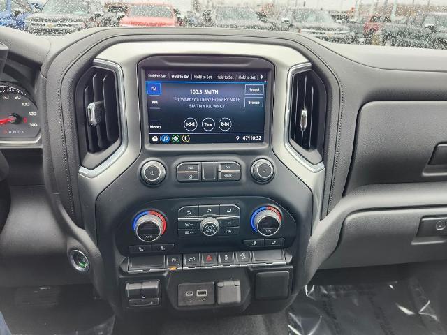 2020 Chevrolet Silverado 1500 Vehicle Photo in GREEN BAY, WI 54304-5303