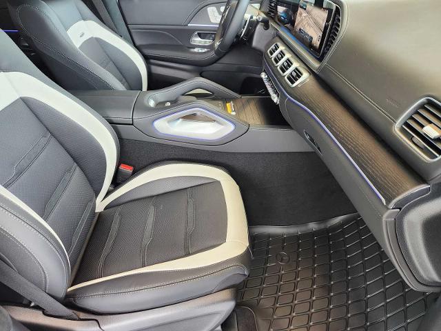 2025 Mercedes-Benz GLE Vehicle Photo in HOUSTON, TX 77079