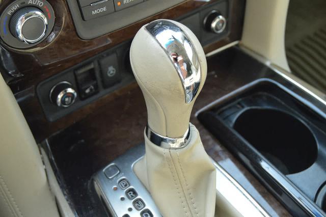 2013 INFINITI QX56 Vehicle Photo in Houston, TX 77090