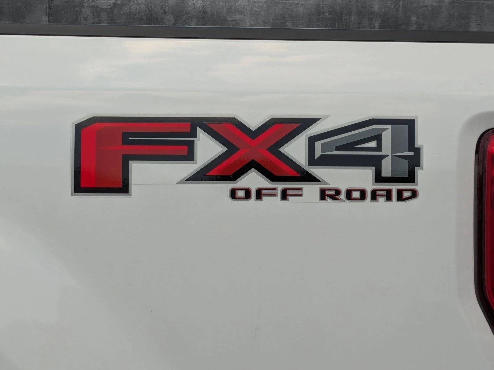 2017 Ford Super Duty F-250 SRW Vehicle Photo in St. Petersburg, FL 33713