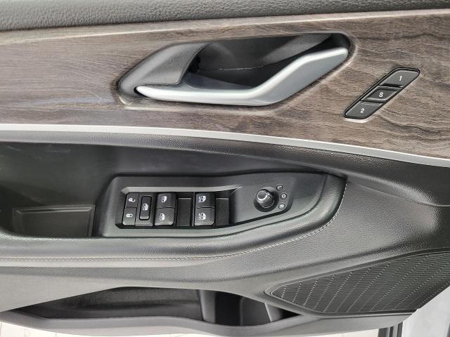 2023 Jeep Grand Cherokee L Vehicle Photo in Oshkosh, WI 54901