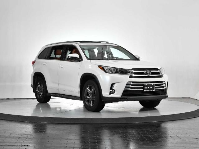 2018 Toyota Highlander Vehicle Photo in DALLAS, TX 75235
