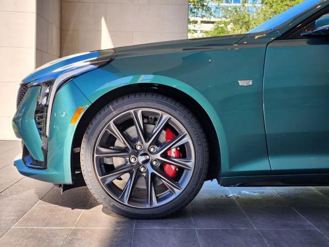 2025 Cadillac CT5 Vehicle Photo in HOUSTON, TX 77079