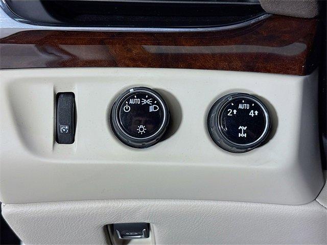 2015 Cadillac Escalade Vehicle Photo in PUYALLUP, WA 98371-4149