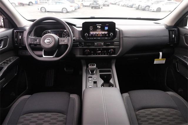 2025 Nissan Pathfinder Vehicle Photo in Hazelwood, MO 63042