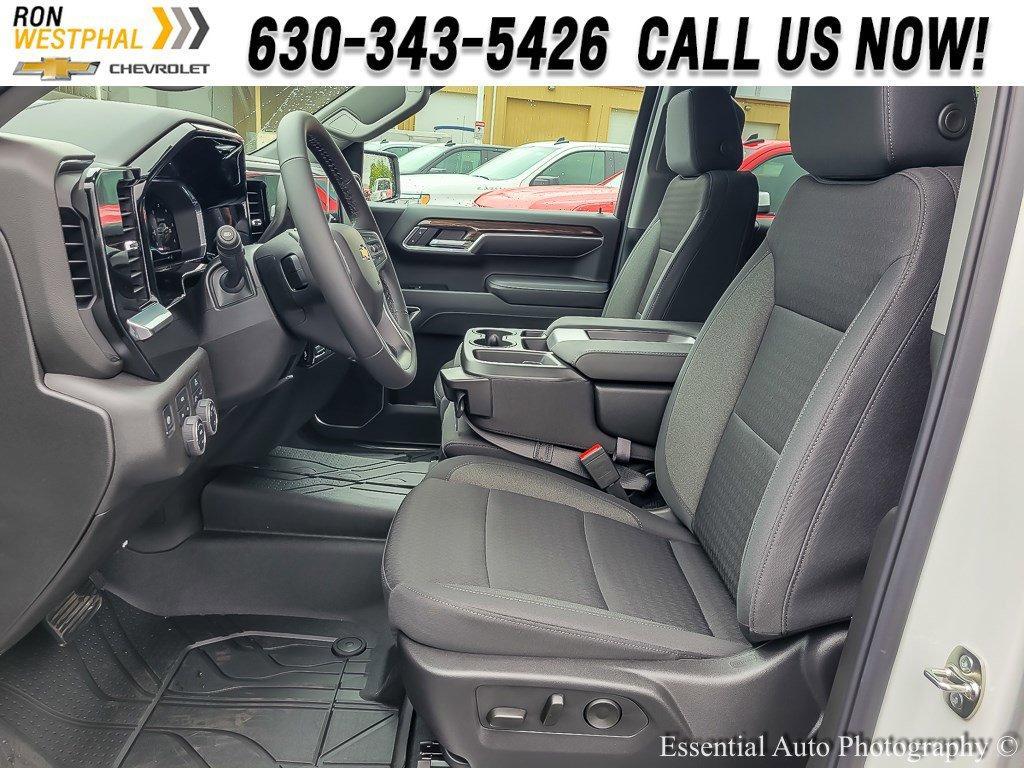 2025 Chevrolet Silverado 1500 Vehicle Photo in AURORA, IL 60503-9326