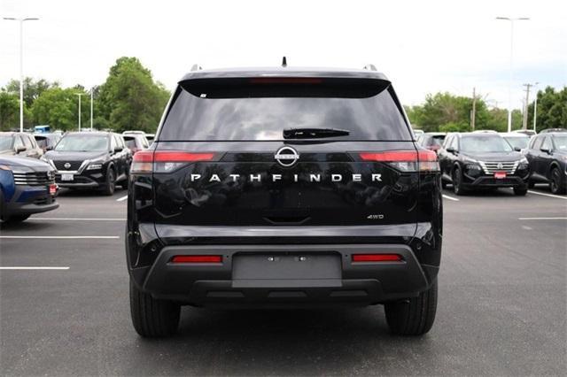 2025 Nissan Pathfinder Vehicle Photo in Hazelwood, MO 63042