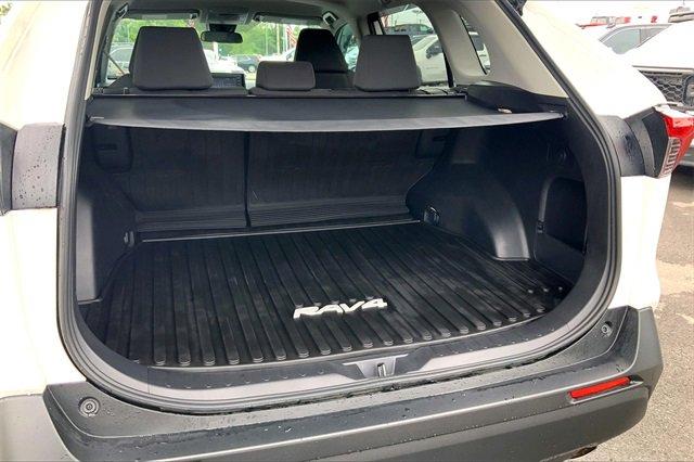 2022 Toyota RAV4 Vehicle Photo in KANSAS CITY, MO 64114-4502