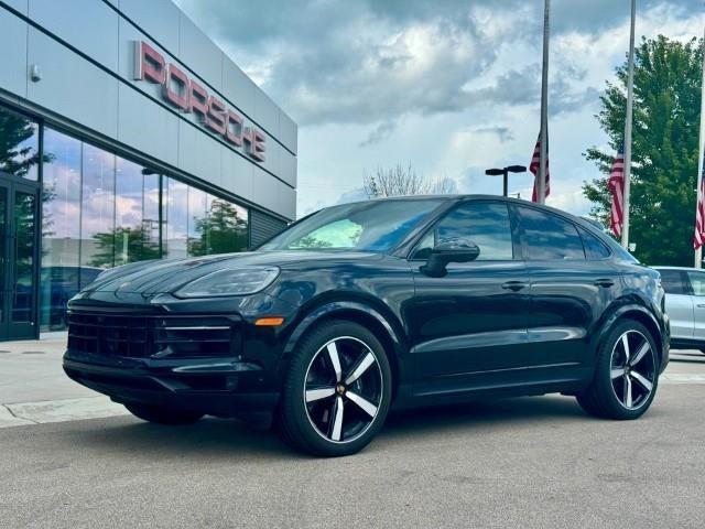 2025 Porsche Cayenne Vehicle Photo in Neenah, WI 54956
