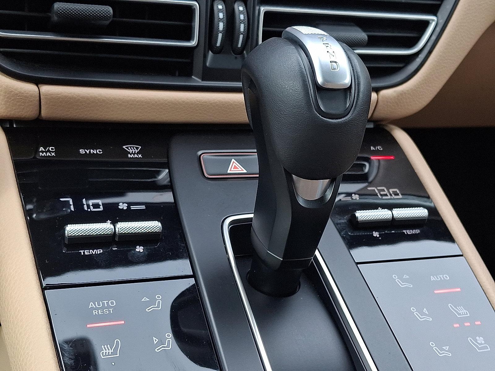 2024 Porsche Macan Vehicle Photo in Mechanicsburg, PA 17050-2306